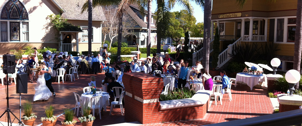 The Ventura Jazz Sextet plays a wedding reception in Heritage Square, Oxnard, CA